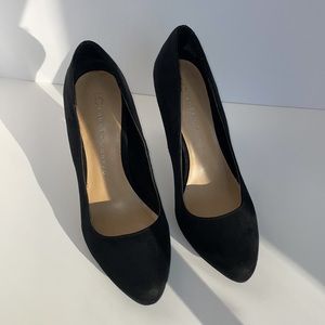 Lauren Conrad Black Suede pumps